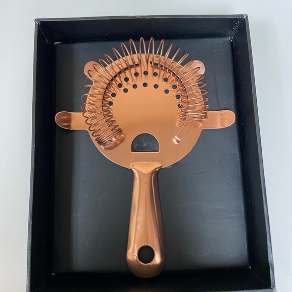 Other - Professional drink mixer Retails $38